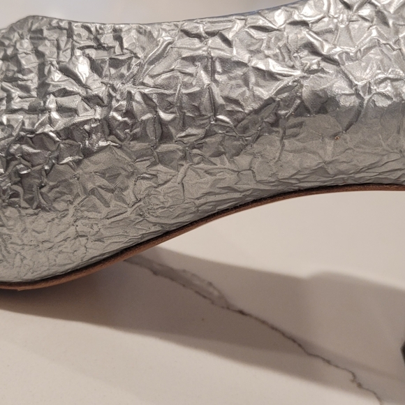 Woman's shoes - Picture 7 of 13